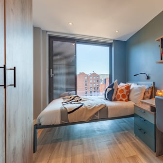 Classic En Suite - Image 3